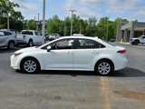 Used 2022 Toyota Corolla LE image 4