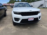 New 2025 Jeep Grand Cherokee Altitude image 2