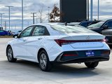 Used 2024 Hyundai Elantra SE image 5