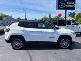 Used 2022 Jeep Compass Limited w/ Elite Group image 2