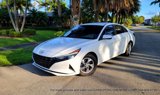 Used 2021 Hyundai Elantra SE image 5