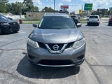 Used 2016 Nissan Rogue SV image 2