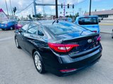Used 2015 Hyundai Sonata SE image 3
