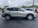 Used 2017 Nissan Rogue S image 6