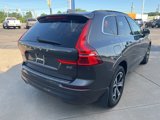 Used 2022 Volvo XC60 B5 Momentum w/ Climate Package image 5
