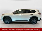 Used 2022 Nissan Rogue S image 2