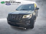 Used 2017 Ford Explorer XLT image 2