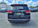 Used 2017 Kia Sorento LX w/ LX Convenience Package image 5