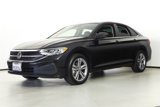 Used 2023 Volkswagen Jetta SE image 2