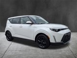 Used 2023 Kia Soul LX w/ LX Technology Package image 2