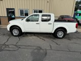 Used 2016 Nissan Frontier SV image 3