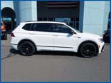 Used 2021 Volkswagen Tiguan SE R-Line image 2