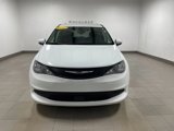 Used 2022 Chrysler Voyager LX image 2