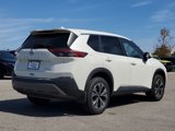 Used 2023 Nissan Rogue SV image 5