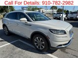 Used 2022 Lincoln Nautilus FWD w/ Premium Package image 3