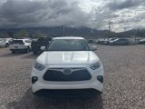Used 2020 Toyota Highlander LE image 2
