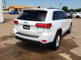 Used 2021 Jeep Grand Cherokee Laredo image 4
