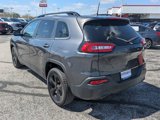 Used 2017 Jeep Cherokee Limited image 6