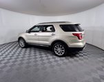 Used 2017 Ford Explorer Limited image 3