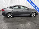 Used 2020 Ford Fusion SE image 2