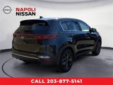 Used 2022 Hyundai Santa Fe SEL w/ Convenience Package image 3