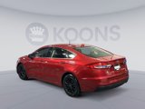 Used 2020 Ford Fusion SE image 4