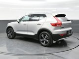 Used 2025 Volvo XC40 B5 Core image 4