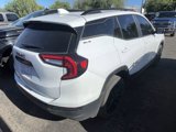 Used 2022 GMC Terrain SLE w/ Driver Convenience Package image 4