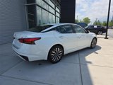 Used 2023 Nissan Altima 2.5 SV image 3