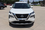 Used 2023 Nissan Rogue SV image 2