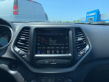 Used 2018 Jeep Cherokee Latitude Plus w/ Comfort/Convenience Group image 5