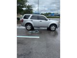 Used 2010 Ford Escape XLT image 4
