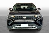 Used 2022 Volkswagen Taos SE image 3