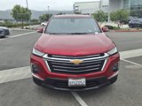 Used 2022 Chevrolet Traverse LT image 2