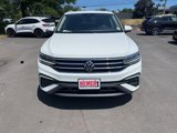 Used 2022 Volkswagen Tiguan SE image 2