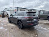 Used 2023 Jeep Grand Cherokee L Laredo image 3