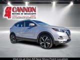 Used 2022 Nissan Rogue Sport SL w/ Premium Package image 3