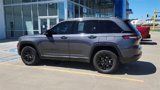 Used 2024 Jeep Grand Cherokee Altitude image 6