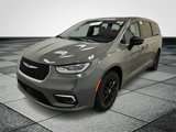 New 2025 Chrysler Pacifica Select image 3
