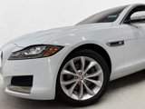 Used 2018 Jaguar XF Premium image 2