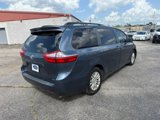 Used 2015 Toyota Sienna XLE image 2