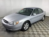 Used 2001 Ford Taurus SE image 2
