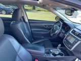 Used 2017 Nissan Altima 2.5 SL w/ 2.5 Technology Package image 4