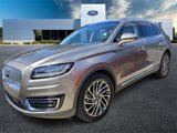 Used 2020 Lincoln Nautilus Reserve w/ Equipment Group 201A image 2