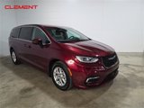 Used 2023 Chrysler Pacifica Touring-L image 3