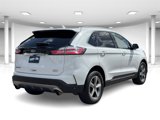 Certified 2019 Ford Edge SEL image 4