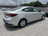 Used 2019 Hyundai Elantra SE image 3