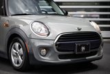 Used 2018 MINI Cooper 4-Door Hardtop image 2
