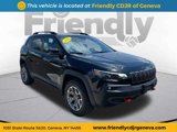 Used 2022 Jeep Cherokee Trailhawk image 3