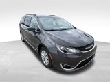 Used 2017 Chrysler Pacifica Touring-L image 4